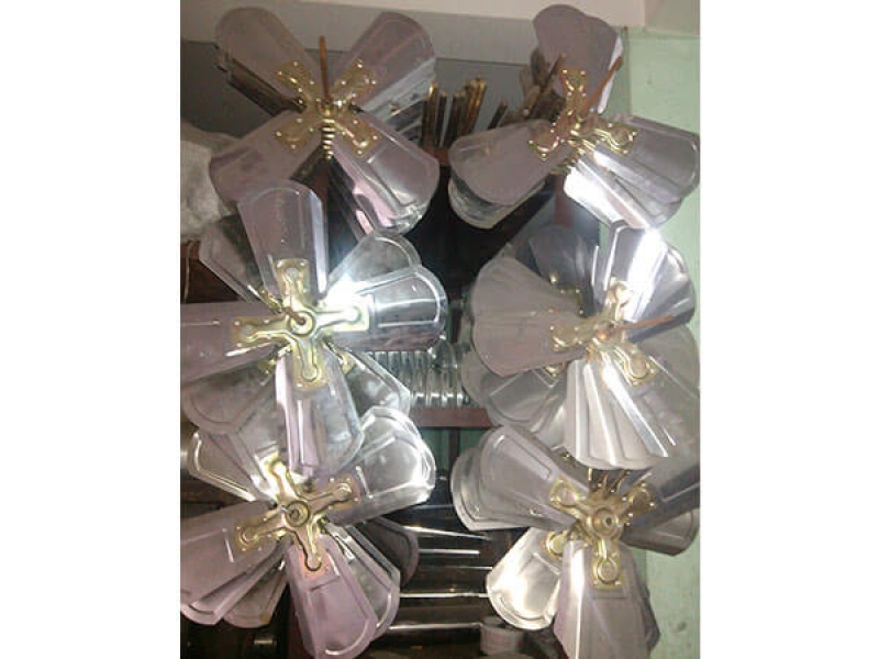 Cánh quạt loại nhỏ